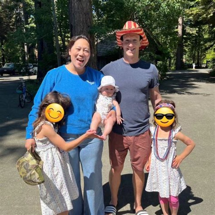 Chad Ehlers family, wife , children, parents, siblings |